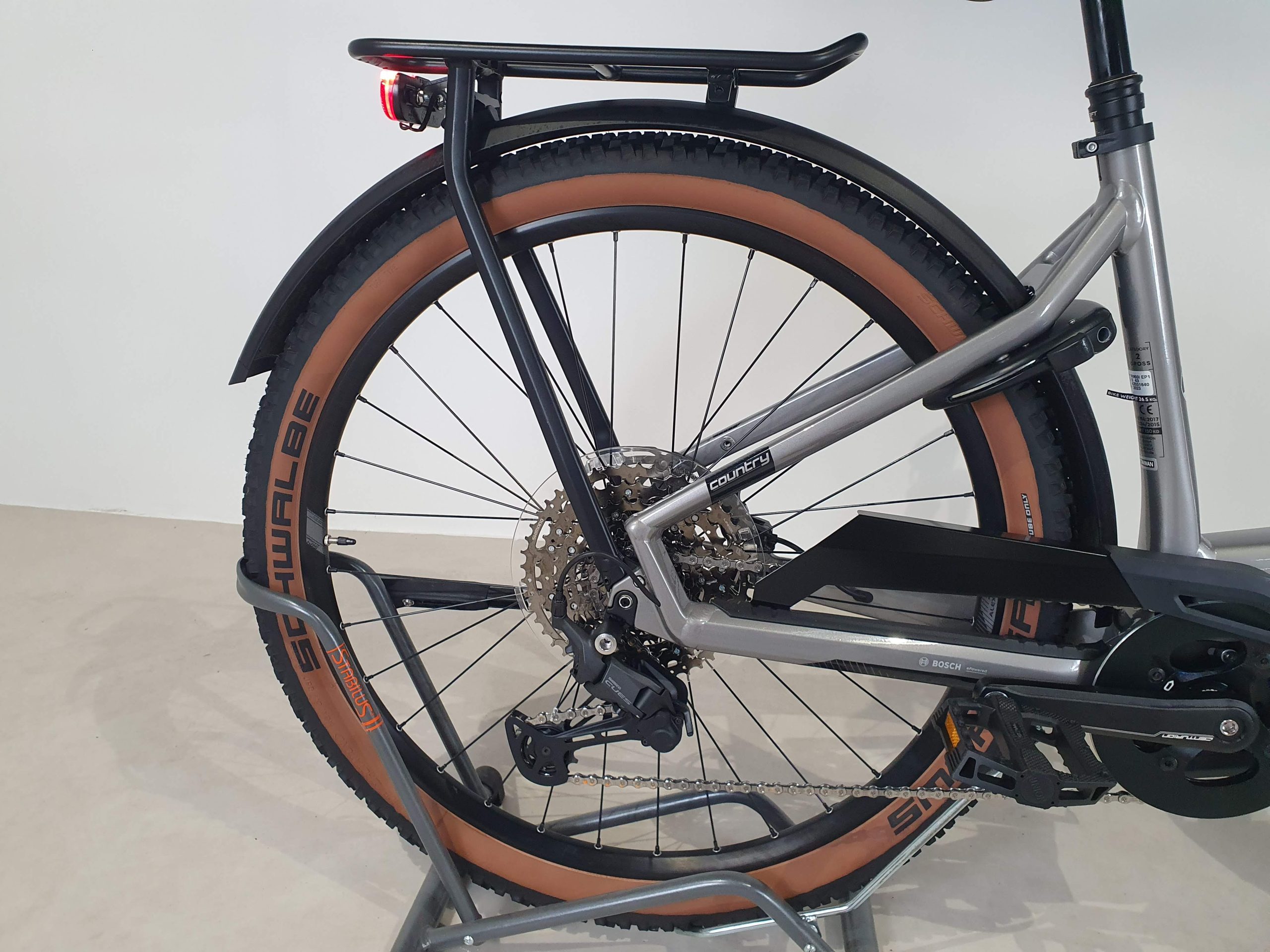 Country R960i EP1 – Image 5