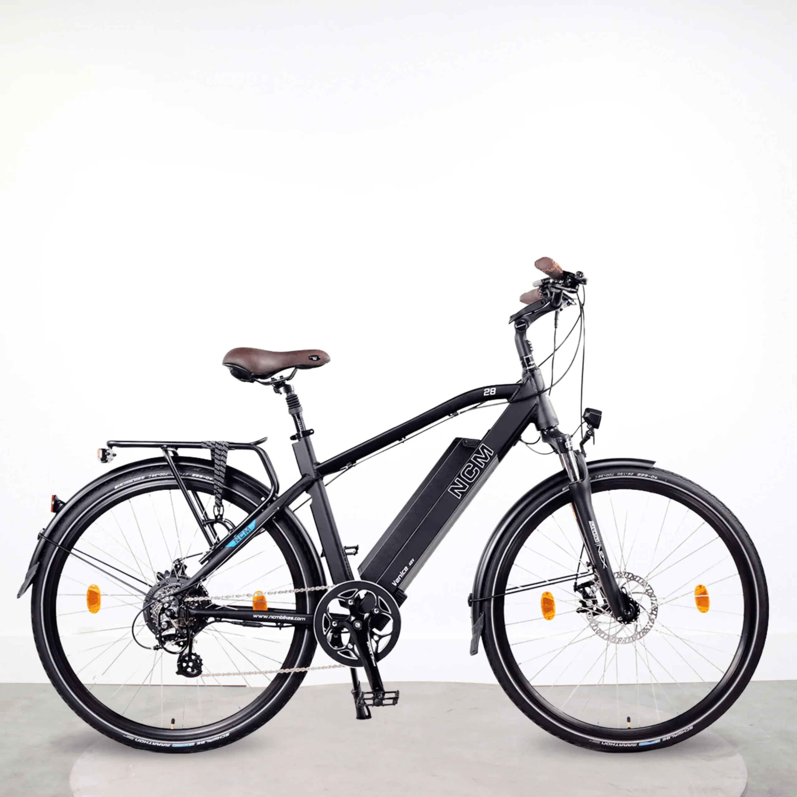 Vélo de ville électrique NCM Venice noir 28