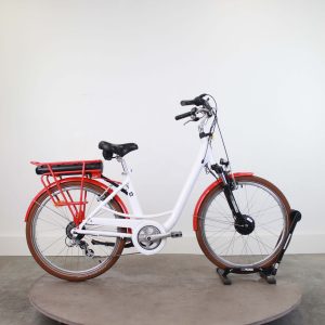 Vélo de ville électrique Arcade easy 26