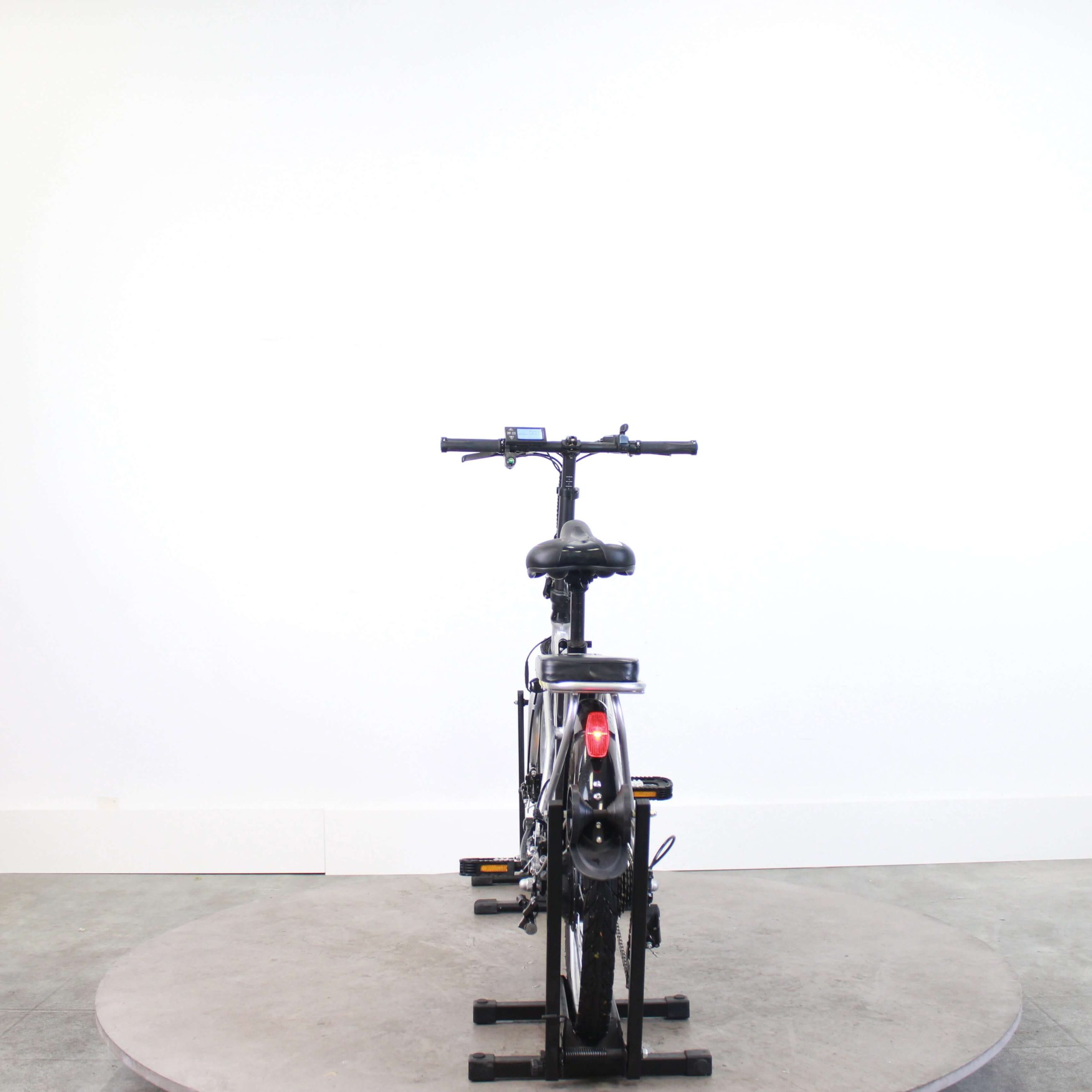 Vélo pliant électrique MoovWay Urban Argent – Image 7