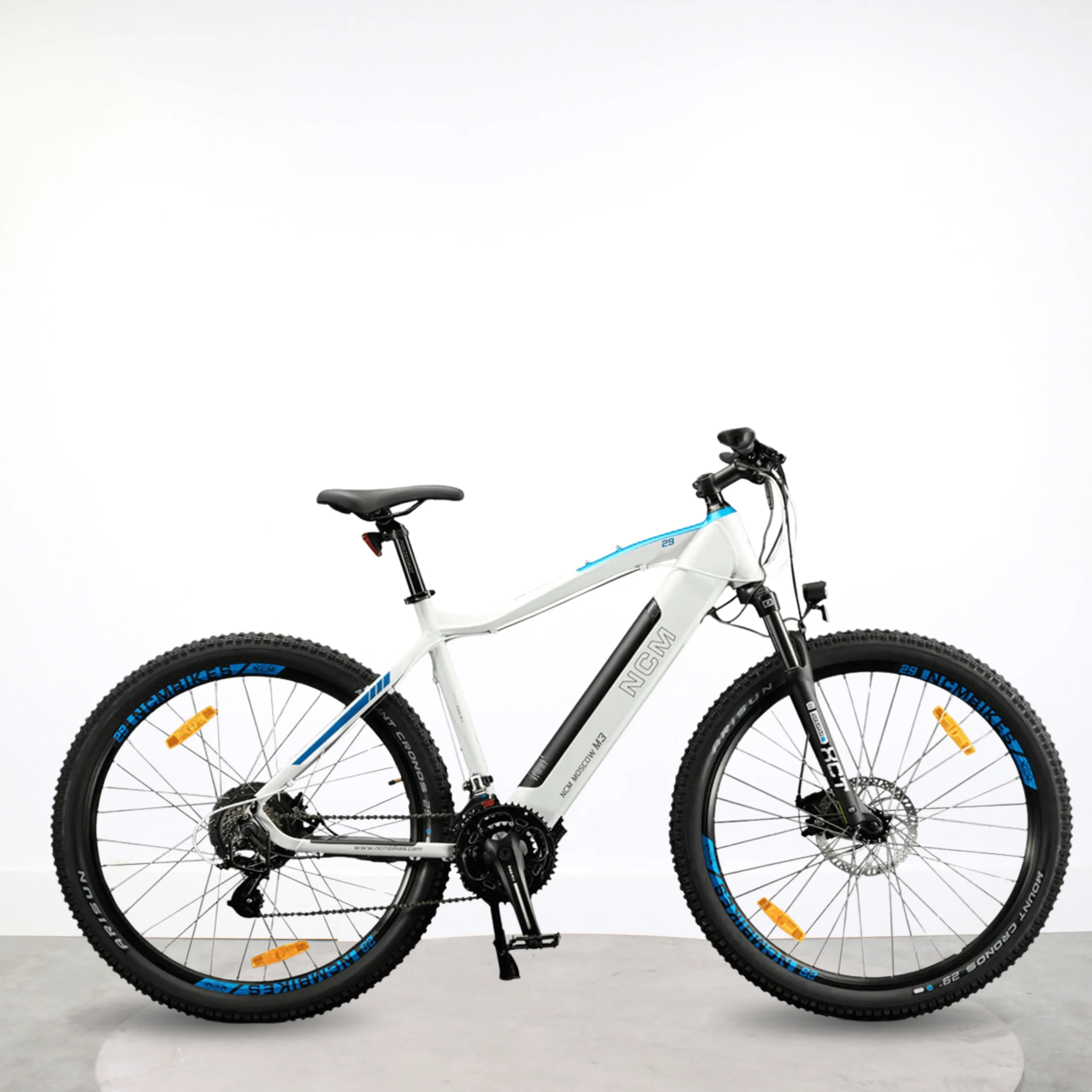 Vélo de ville électrique NCM M3 blanc 26