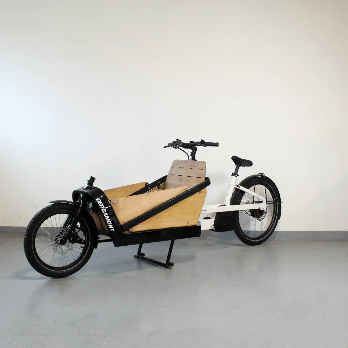 Vélo cargo électrique Bergamont E-Cargoville LJ Expert blanc – Image 2